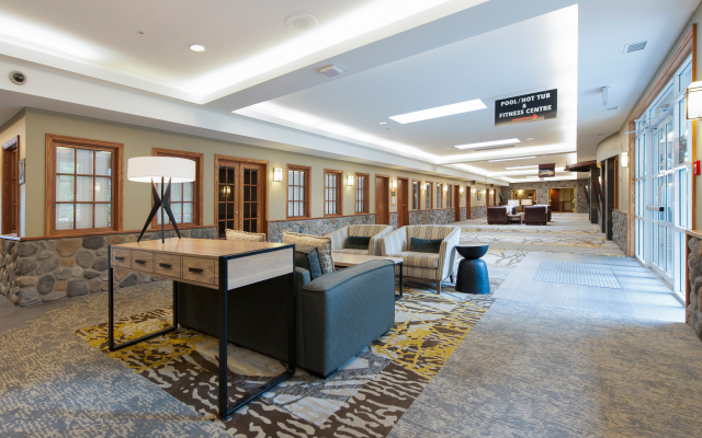 Coast Canmore Hotel & Conference Centre