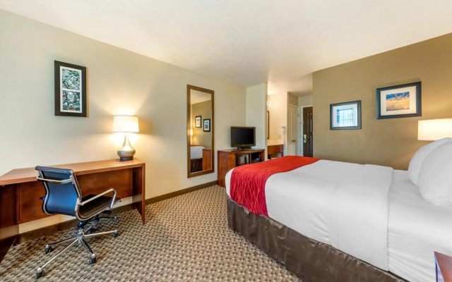 Comfort Inn & Suites Lancaster Antelope Valley