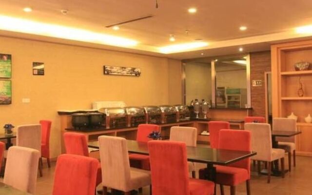 Ejon Kins Hotel