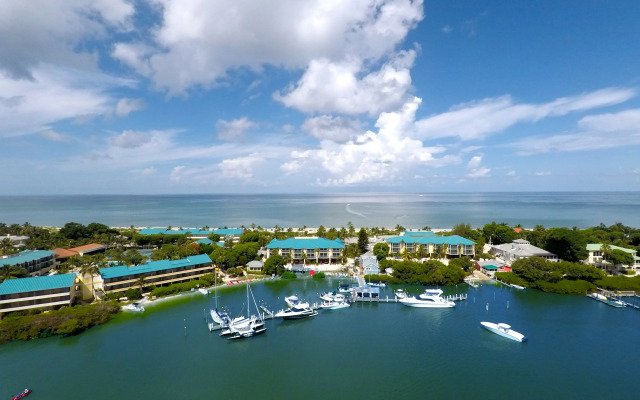 Tween Waters Island Resort & Spa