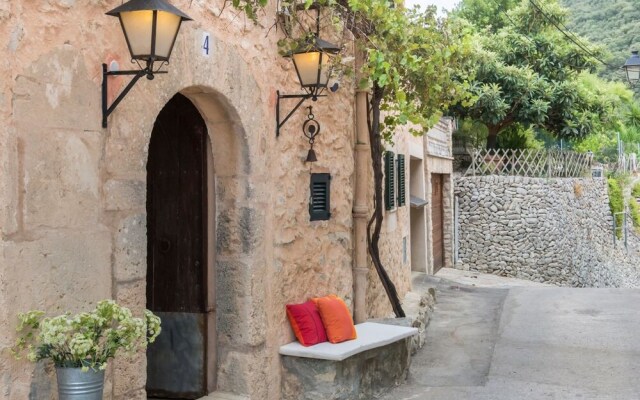 Villa Allegra, casa de pueblo en Randa