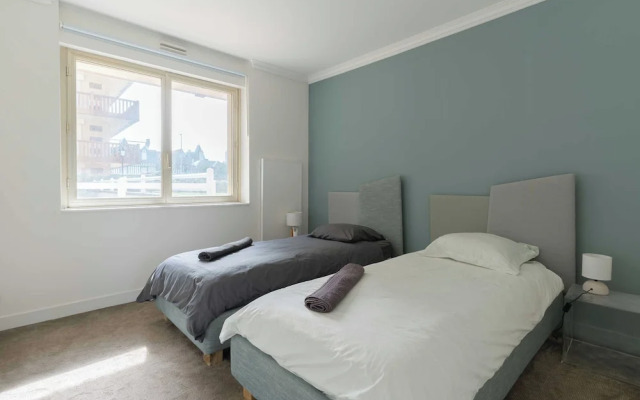 Luxurious Apartment 4 People - Casino Barria\"re