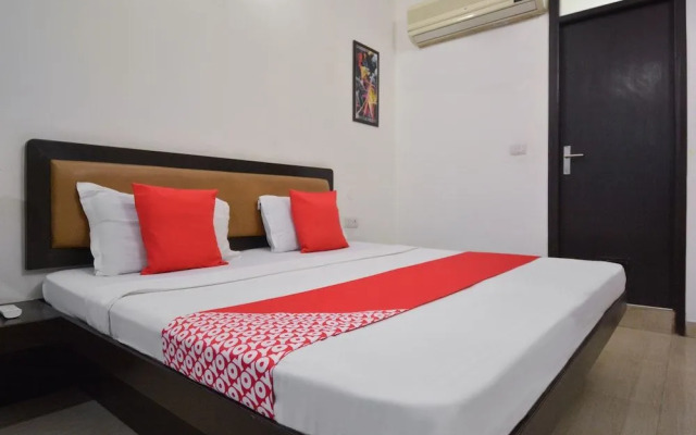 Oyo 32424 Hotel Lavanya