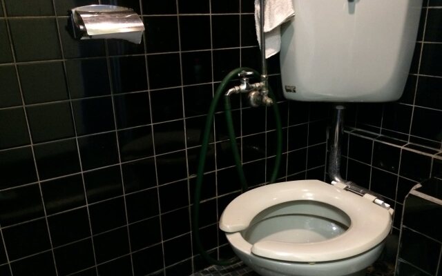 Shochikubai Hostel No.3 - Men Only