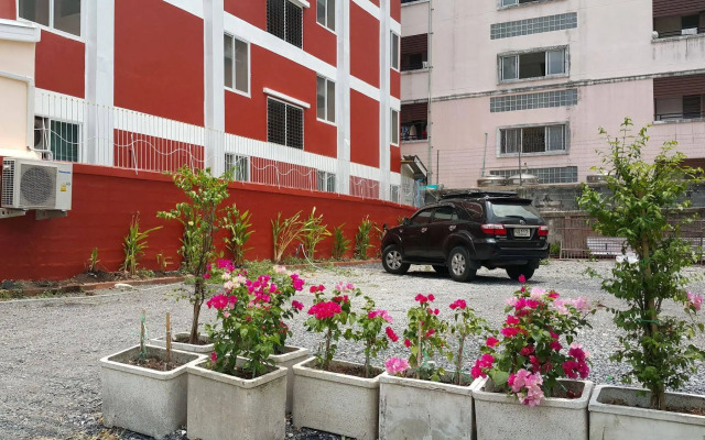 Suansin Art Garden