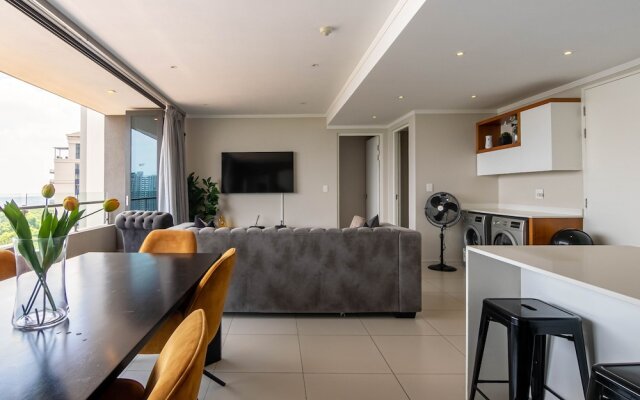 Sandton Smart Apartment Seventeen