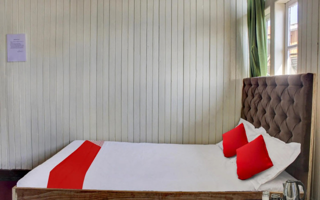 OYO 80513 Hotel Rose Garden