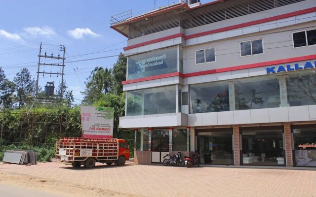 Kallarackal Residency by OYO Rooms