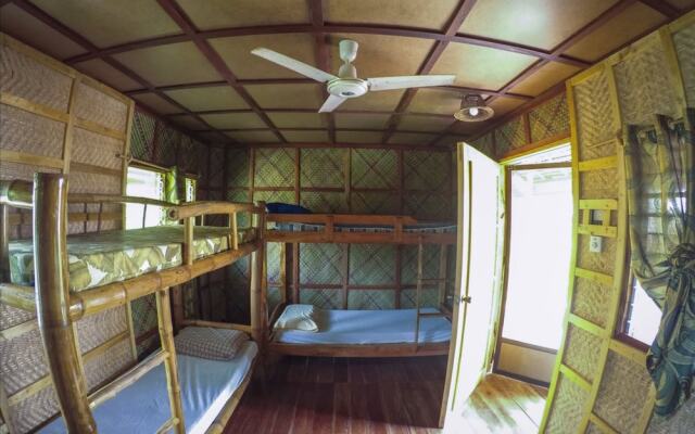 Chelle's Guest House and Backpackers - Hostel