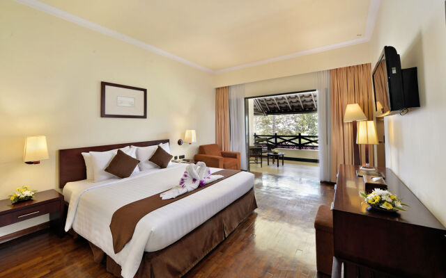 Grand Whiz Hotel Trawas