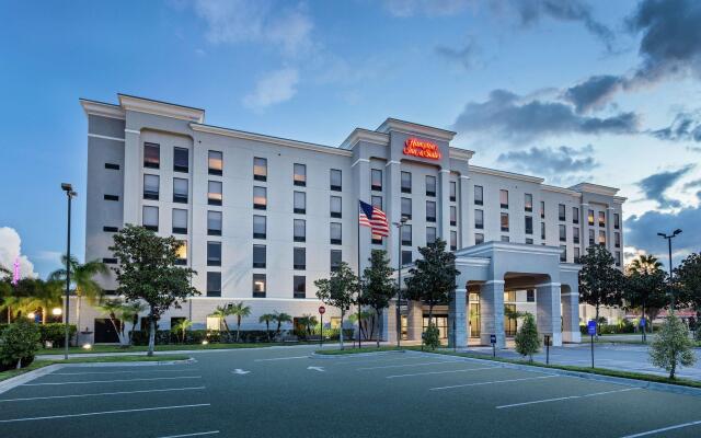 Hampton Inn & Suites Orlando Intl Dr N