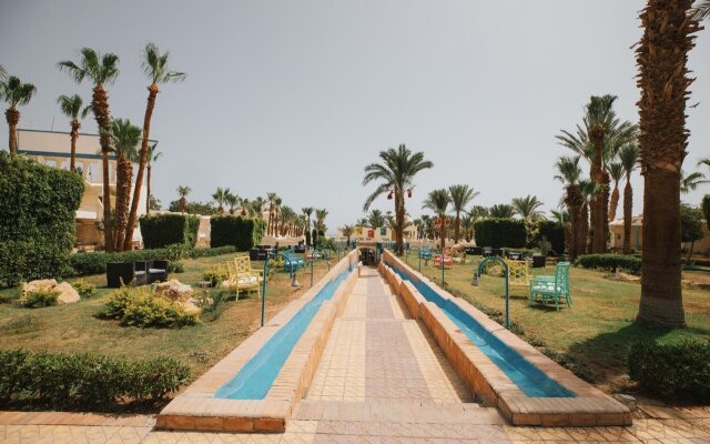 Royal Star Empire Beach Resort