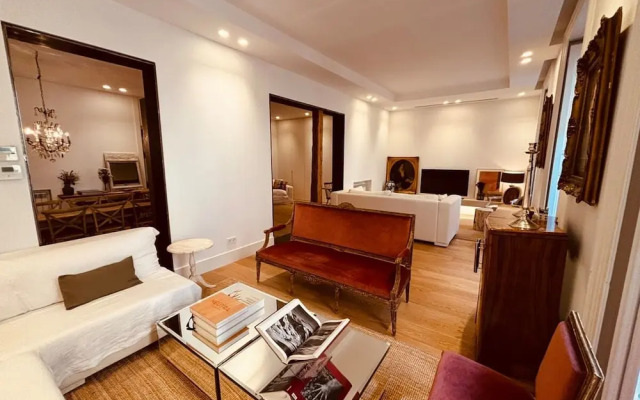 The Pelayo Majestic Luxury 3 Bedroom in Chueca
