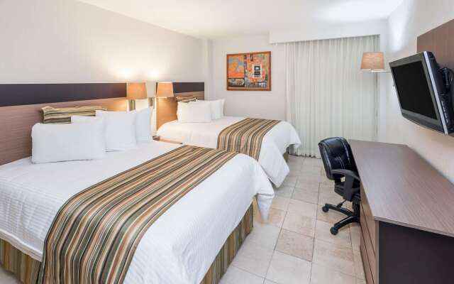 Ramada by Wyndham Hola Culiacan