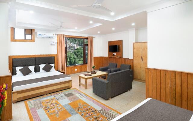 The Posh Hotel near Mall Road with Hassle Free Covered Parking