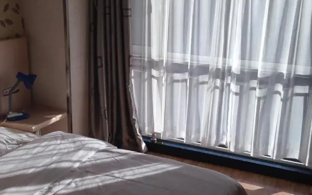 Shijiazhuang City Inn
