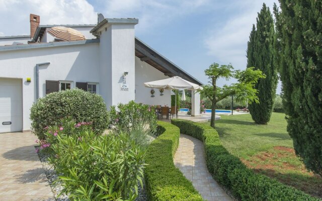 Beautiful Villa With a Large Pool and Wonderful Garden for Your Dream Vacation