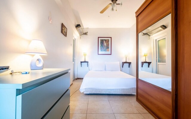 Lovely Flat Near Beach With Sea View in Buyukada