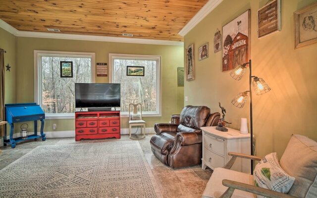 Dog-friendly Family Home Steps to Norris Lake