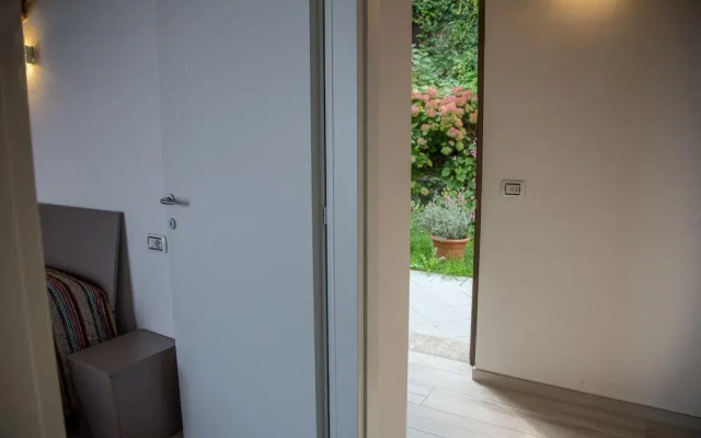 C0-e569-lbag97b2 - Dream Lake Apartment 2