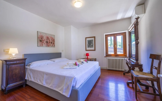 Villa Faccioli Oleandro With Shared Pool