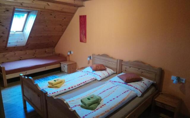 Kindererlebnis- und Biobauernhof Hipp-Bruckner