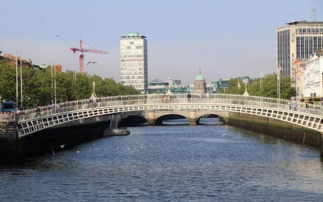 Baggot Court Townhouse