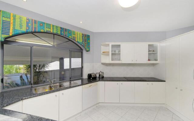 The Atrium, 11 Kentia Close