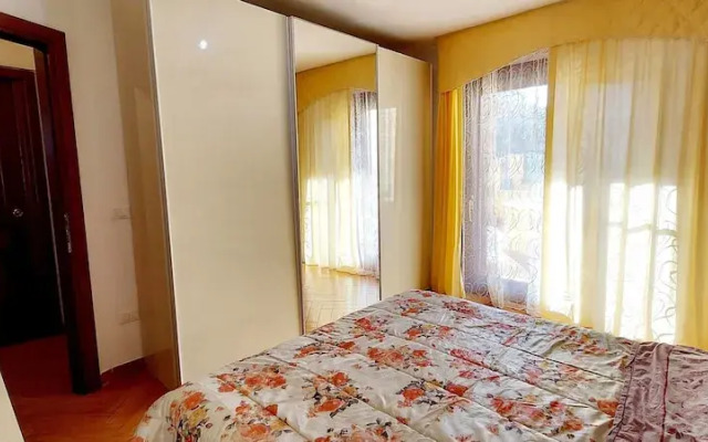 Villa a Stones Throw From the sea