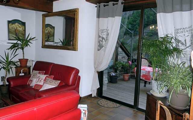 L'arcouli (Adults Only)