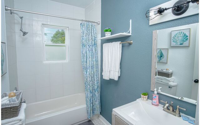 Embrace Tranquility 1br/1ba Near Downtown