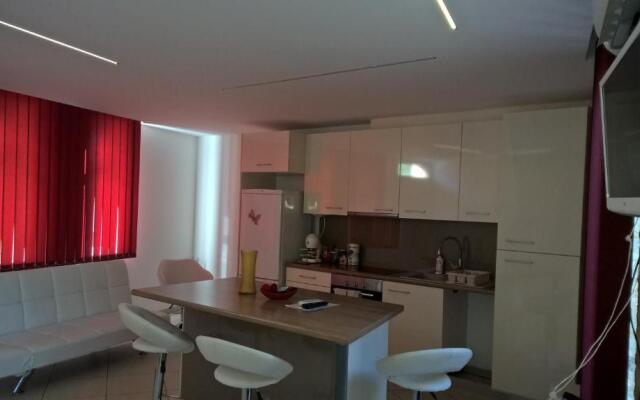 Kazinczy Apartment