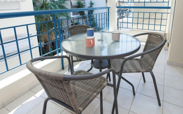 Petralona Gem Hotel-Style Studio Balcony
