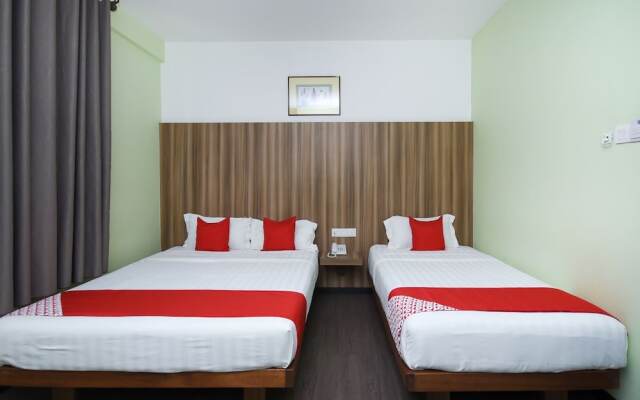 Oyo 43990 Sunshine Inn