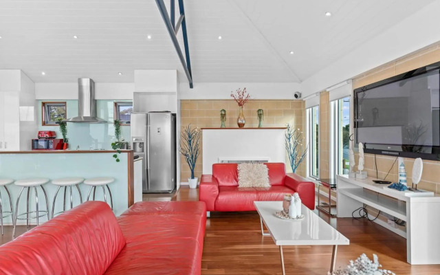 Bliss on the Bay Upstairs