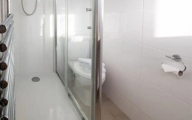 Three Horseshoes Inn