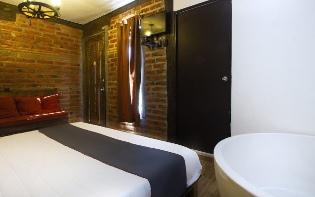 Hotel Cabañas Azul Tequilana