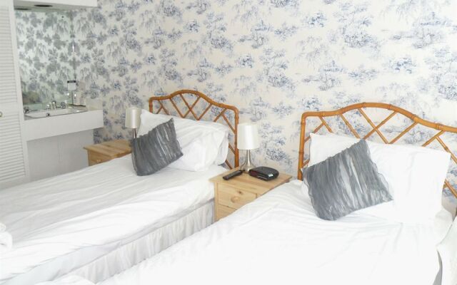The Windsor Lodge Hotel