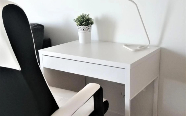 Luxury skyline condo in downtown FREE 24/7 parking