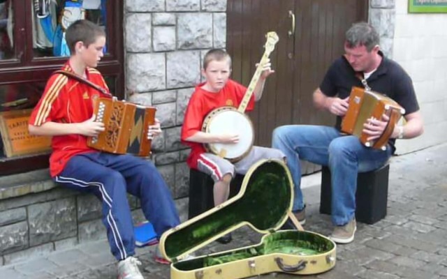 Inviting 4-bed House in Strokestown