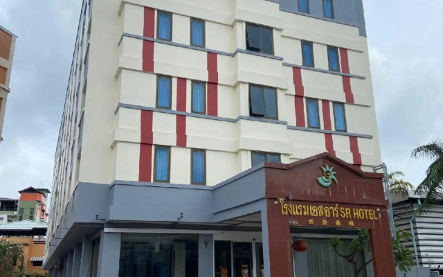 SR Hotel