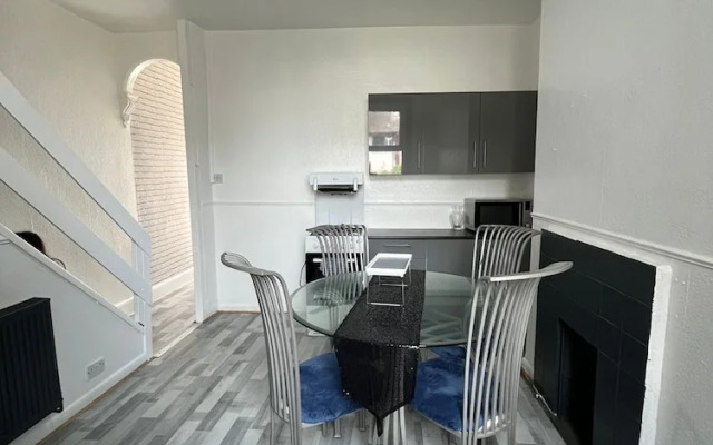 Beautiful 4-bed House in Ramsgate
