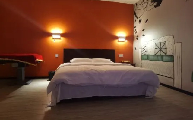 Sanmen Jinsenberland Business Hotel