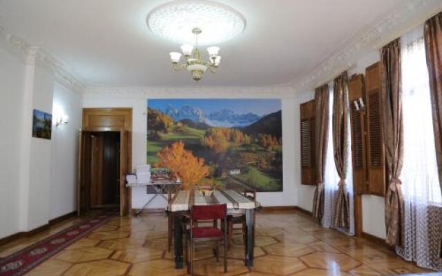 Hostel/Hotel Tavisufleba