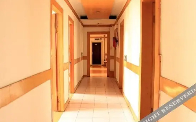 Yuelongge Hostel