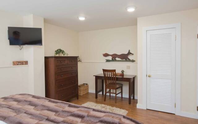 1BR Topnotch Condo