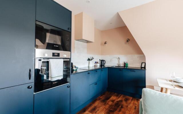 Redland Suites - Apartment 7
