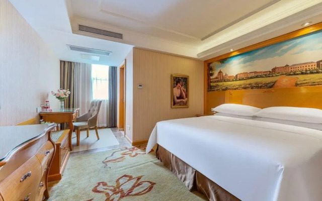 Vienna Hotel(Shenzhen Shajing Jingji Baina)