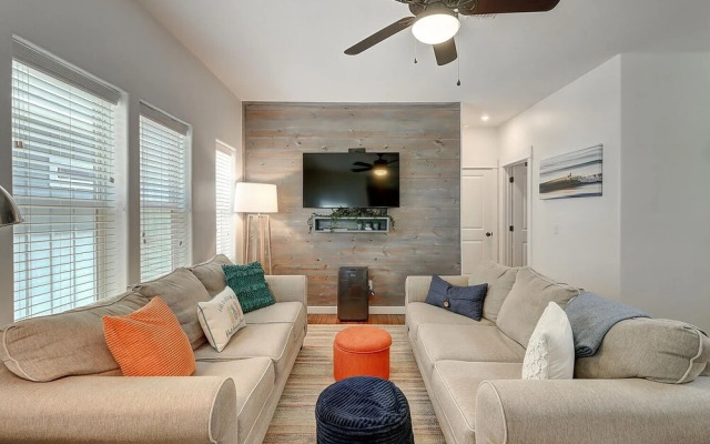 519wac 3 Bedroom Home by Redawning