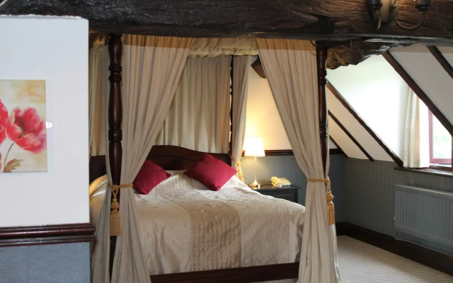 Oak Farm Hotel